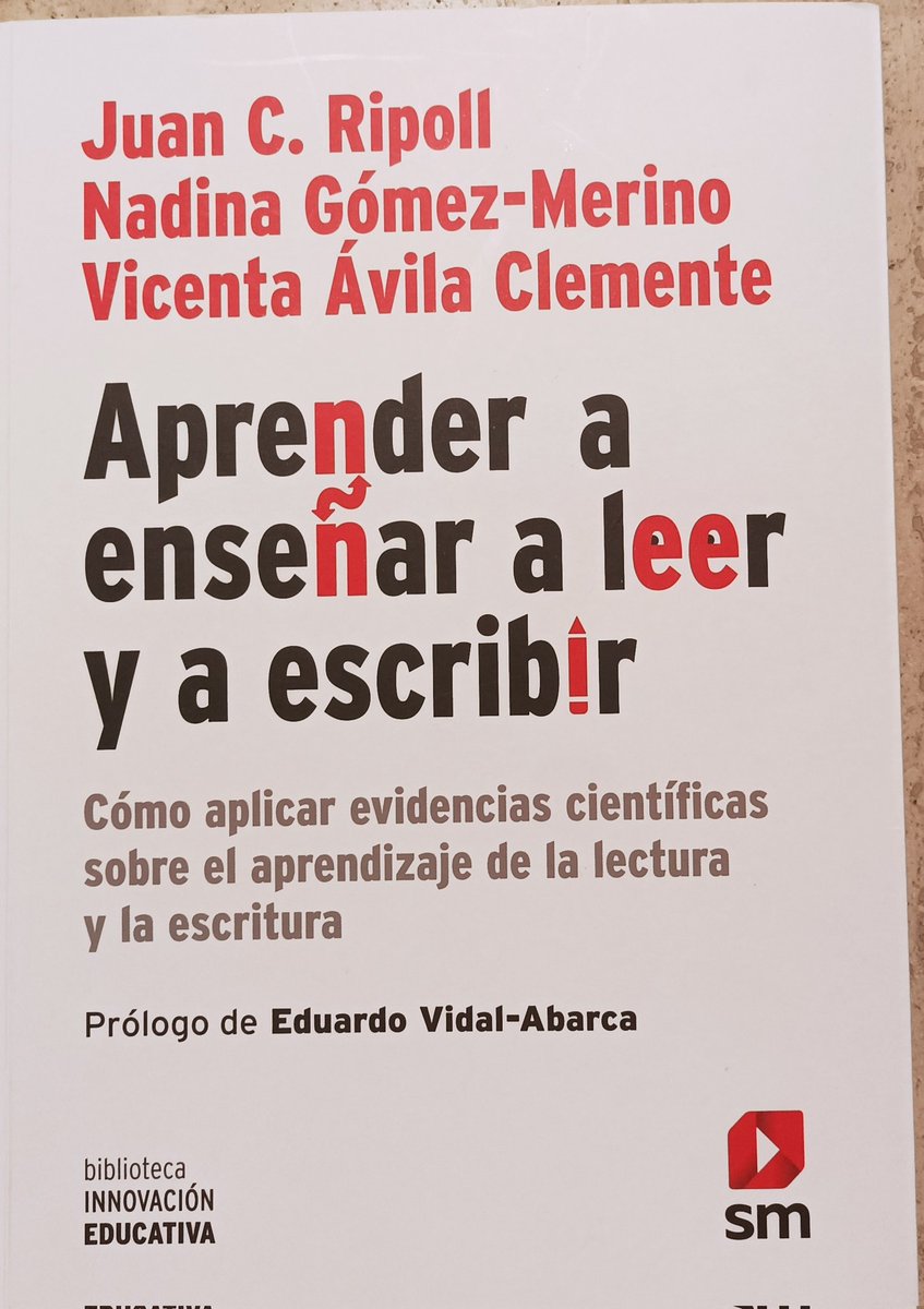 Acabo de terminar este librazo que recomiendo especialmente al profesorado de Infantil y 1er ciclo de primaria. Muy completo, bien documentado y con muchos ejemplos prácticos para la enseñanza de la lectoescritura y el desarrollo de la comprensión lectora