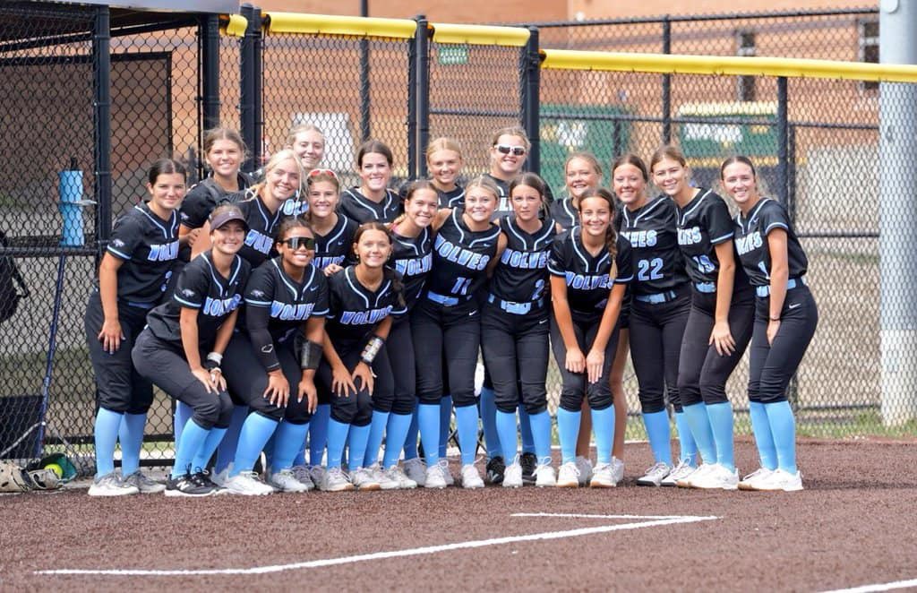 The Wolves ended their season yesterday in the district finals with a record of 18-11. 

Thank you to our 3 seniors for all the leadership and positivity you brought to our program! You are amazing people with bright futures ahead! 🩵🖤