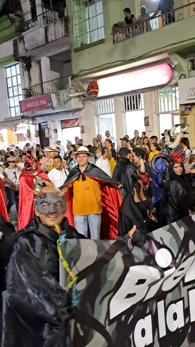 camaverrys77's tweet photo. Viva el Tercer Decreto Infantil Carnaval de Riosucio 2025 #CarnavalDeRiosucio #uffuffcarnaval #RiosucioCaldas #Carpinloro https://t.co/QYl6IXUpBa