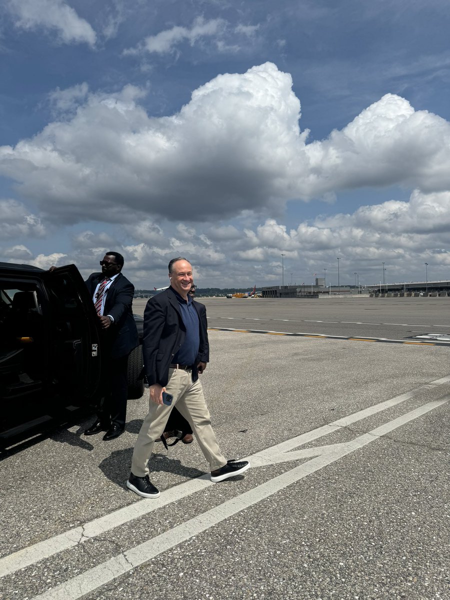 Celebrating @SecondGentleman’s birthday with some behind the scenes moments 🥳