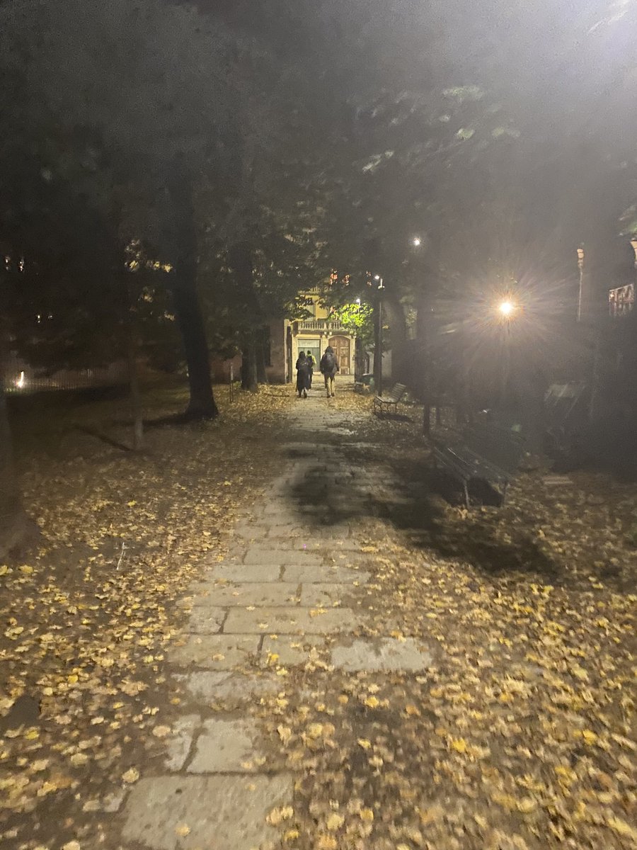 Il collegamento tra #M4 e M3. Quando hai l’idea ma finisce il budget.

Ma soprattutto niente #taxi a <a href="/MiAirports/">Milan Airports</a> (#Linate)

<a href="/atm_informa/">Azienda Trasporti Milanesi</a> <a href="/ComuneMI/">Comune di Milano</a> #ATM