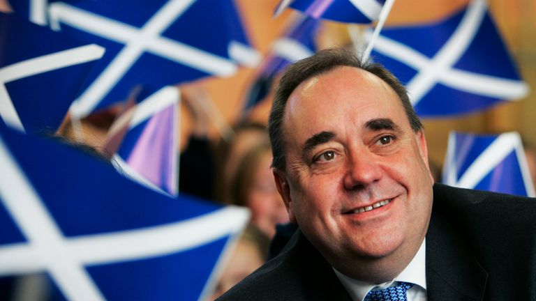 The_Proclaimers's tweet image. Dear Alex, Rest in peace
The debt is unpayable
Scotland forever