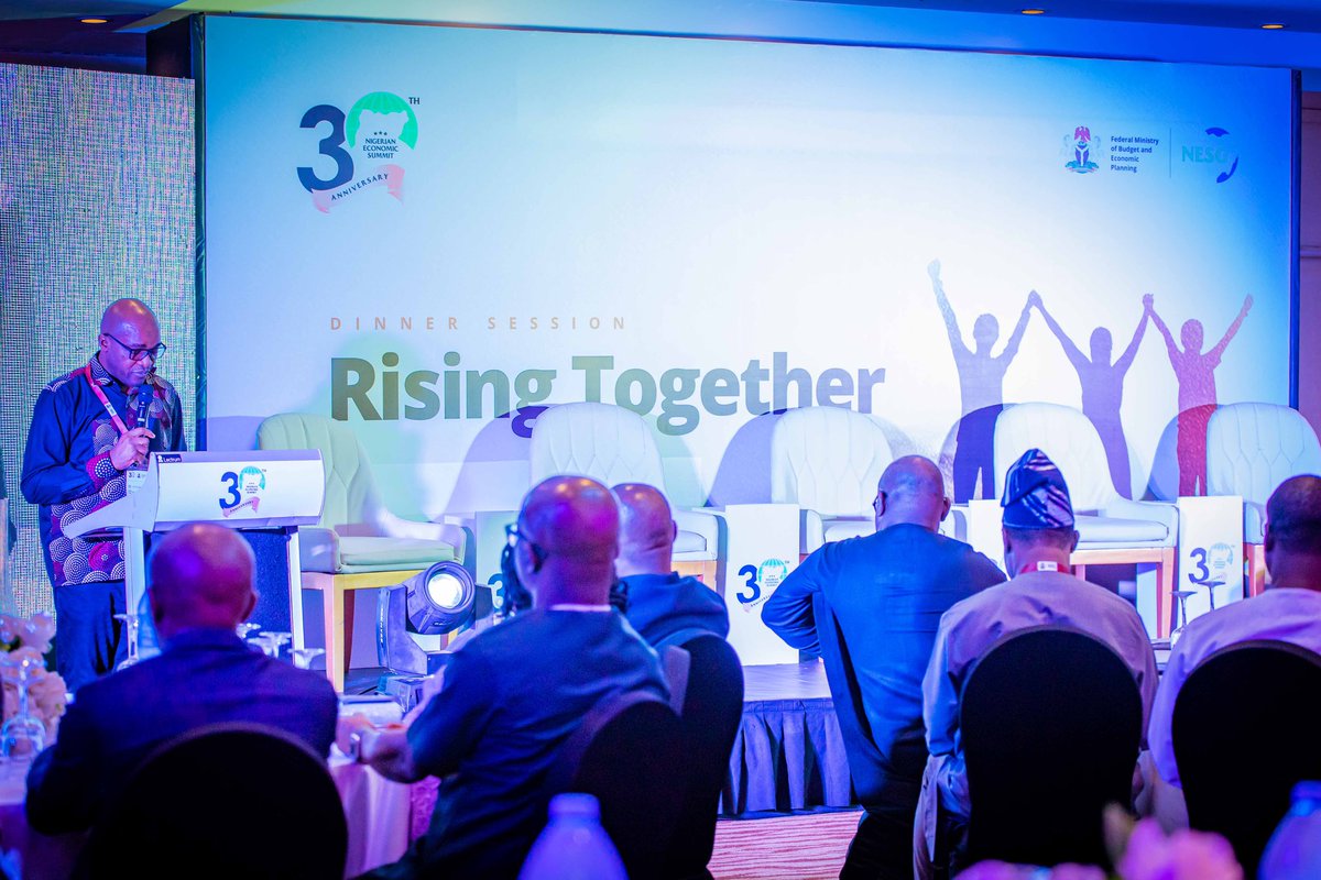 PreciousLuke12's tweet photo. Images from the ongoing 30th Nigerian Economic Summit Dinner Session!!!
#nes30 #GrowthandStability #CollaborativeAction #CompetitiveStability https://t.co/21mbwTcU9O