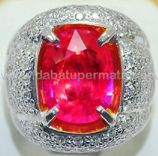 dabatupermata's tweet photo. Sparkling Metalik Red RUBY Cut
Code: RBC 107
Nama: RUBY
Origin: Tanzania
Berat Batu: 8.2 ct
Berat Total: 15.7 gr
Size: 13.2 x 10 x 6.1 mm

@folower @everyone

#Gemstones #Jewelry
#Permata #BatuPermata #Ruby #BatuRuby #RubyStar 
#BatuMulia #Diamond #Berlian #Safir #Luxury #SuperCar