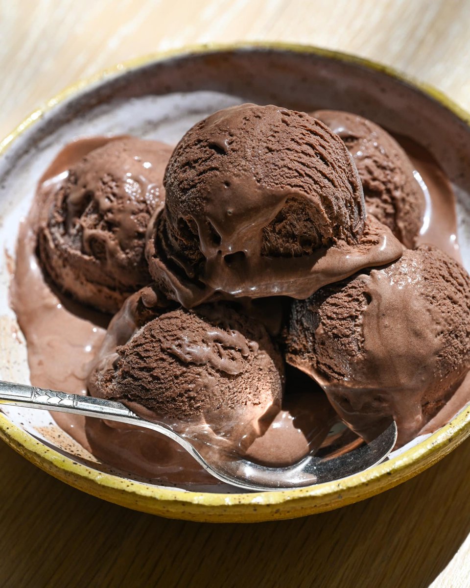 ChasingIdeals's tweet photo. #SEDUCTIVESUNDAE https://t.co/DImTFALQcg