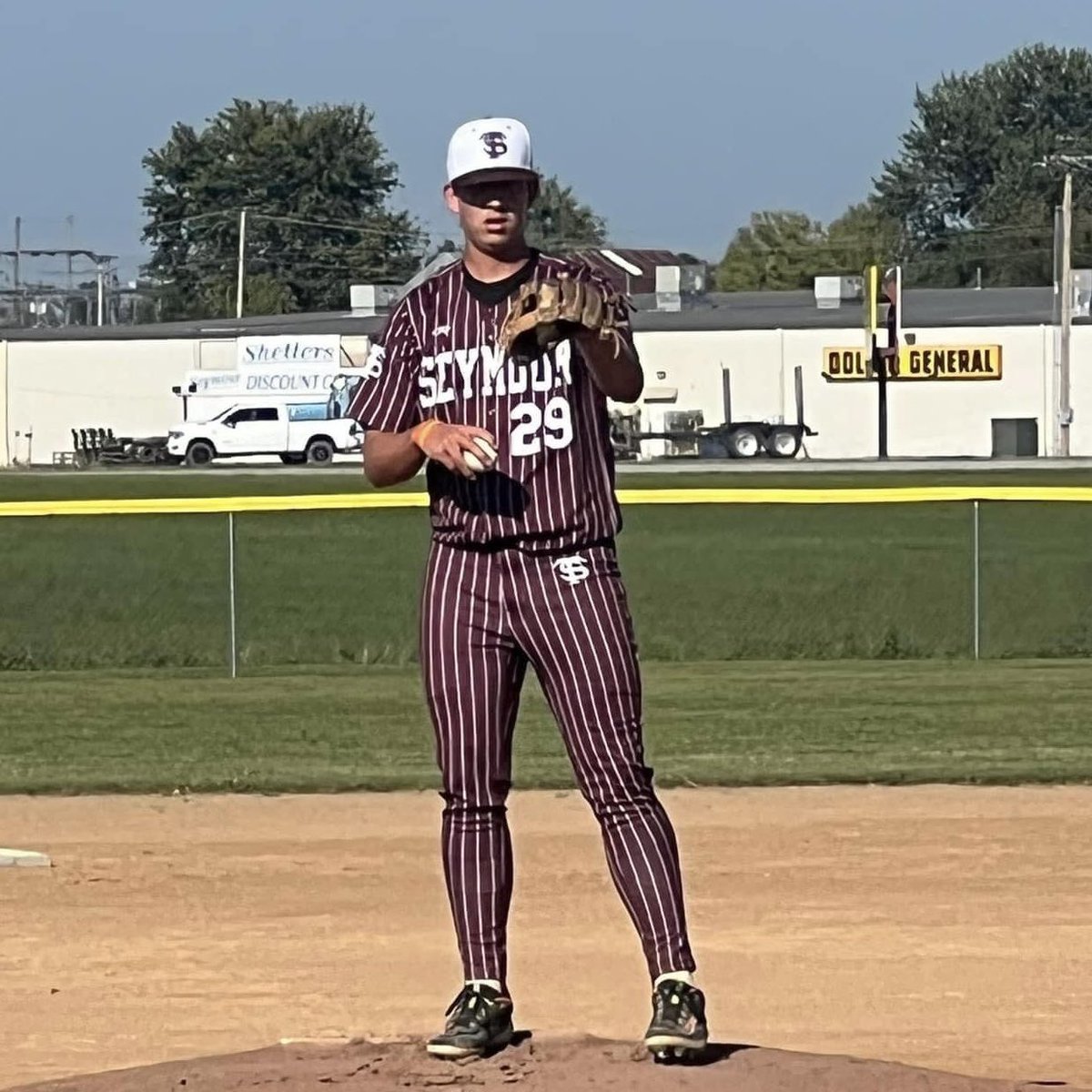 Invite accepted! Joining the Underclass at the Sho-Me Select, Truman Helms will represent Seymour High!  Truman is a 2027 SS/CF/RHP.  Can’t wait to watch you play, Truman!