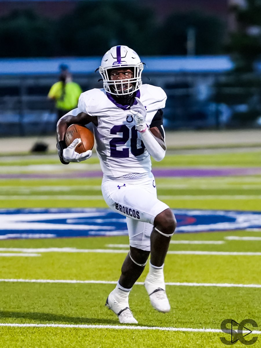 🏈 DAYTON FOOTBALL 🏈

🔦 Athlete Spotlight 🔦

Jaleel Kendrick, Senior, Running Back

HOW LONG HAVE YOU PLAYED FOOTBALL: 9 years

HOW DID YOU GET INVOLVED WITH FOOTBALL: I always wanted to play growing up

FAVORITE MOMENT PLAYING FOOTBALL IN HIGH SCHOOL SO FAR: Scoring my first
