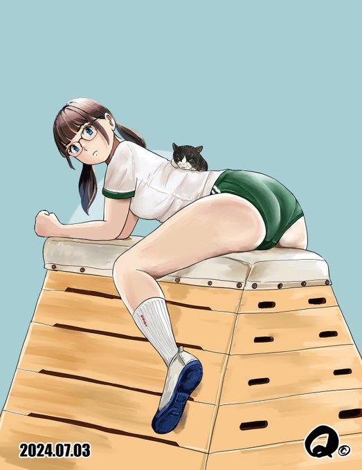 #これを見た人は体操服をTLに放流しよう
跳び箱苦手な子😭 