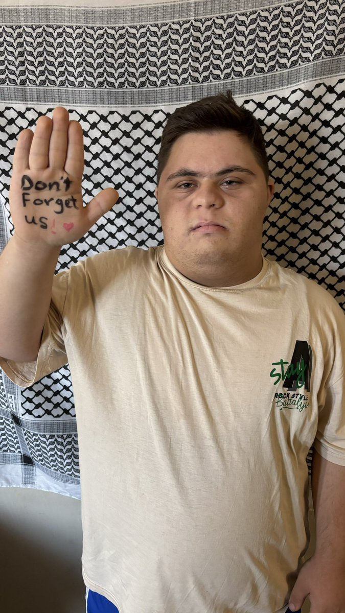Hosam_hammad0's tweet image. Hello everyone
This angel is my brother Ibrahim, who has Down Syndrome, he needs your help and support 🥺❤️🩹🫂
We are very close to the goal and we need 4500 € to reach the goal 🙏🏻🍉
Please stand with us 🥺🍉🍉
We can do it together 🫂⬇️⬇️🍉
gofundme.com/f/ibrahim-down…