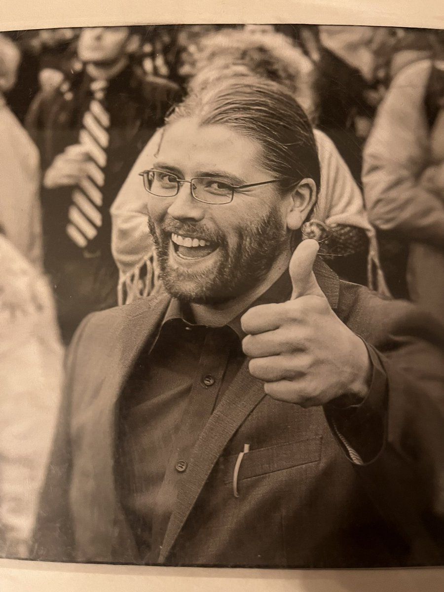 Eva Pandora tweet media