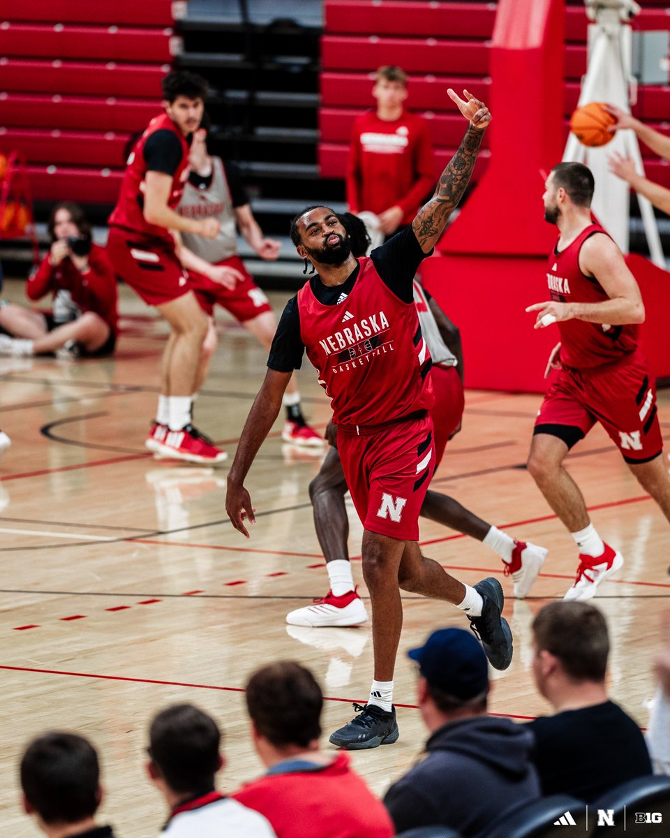 HuskerMBB's tweet photo. Big Red Basketball is back! https://t.co/GrHpWnIWpl