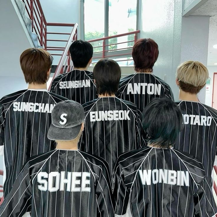 ONEDOOR, this is not about #BOYNEXTDOOR, let's support #RIIZE's fandom BRIIZE, who are going through this difficult time right now. Regardless of the reason for removing a member, let's show solidarity !!!

BRING BACK SEUNGHAN 
JUSTICE FOR SEUNGHAN 
#SMSupportsBullying
#FVCKYOUSM