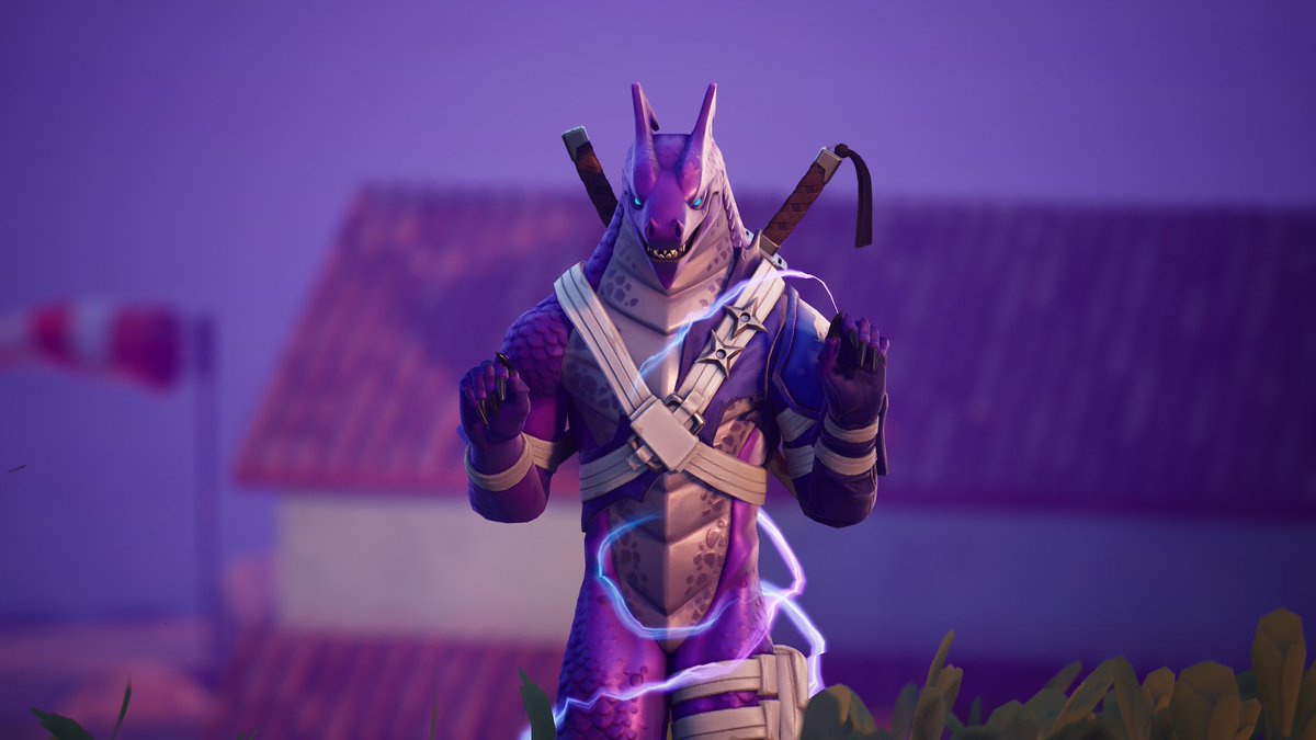 AFoxInABox112 tweet media