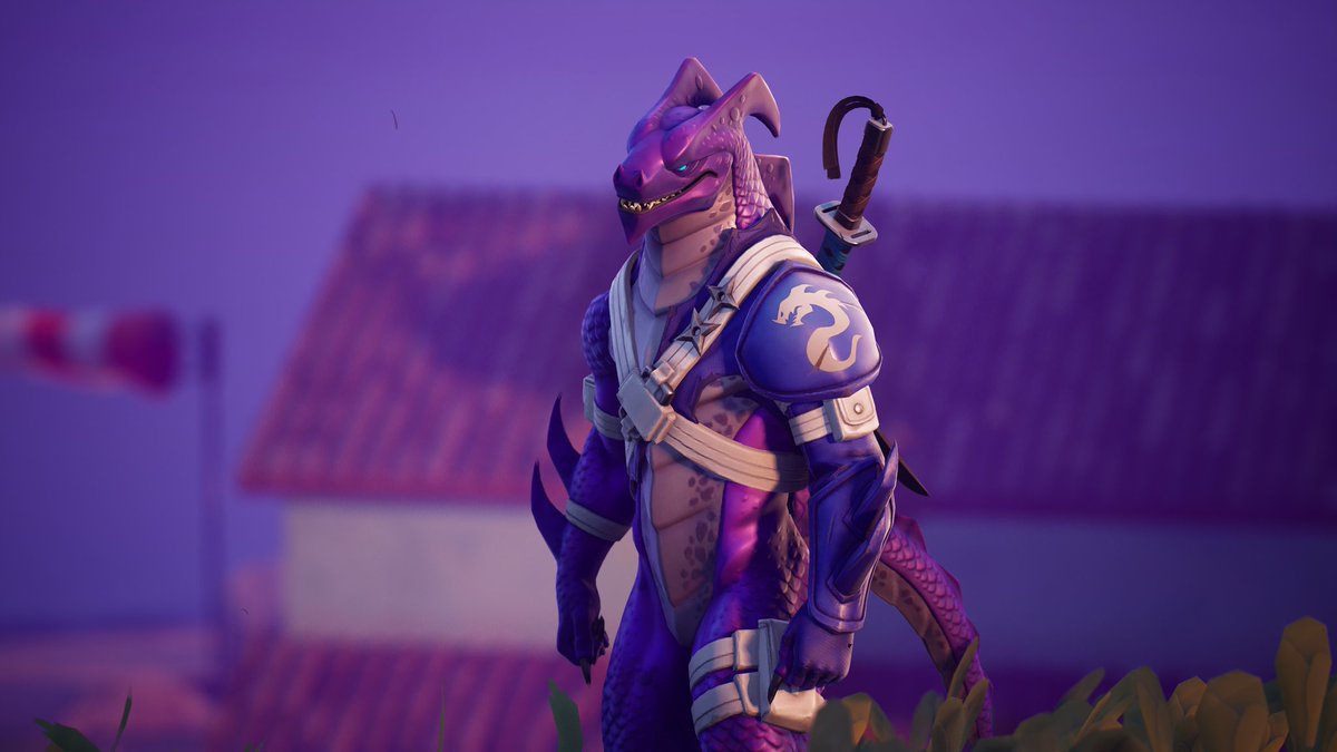 AFoxInABox112 tweet media