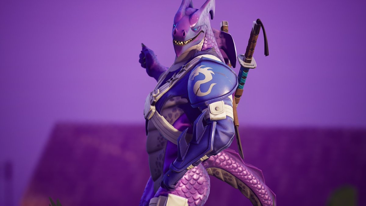 AFoxInABox112 tweet media