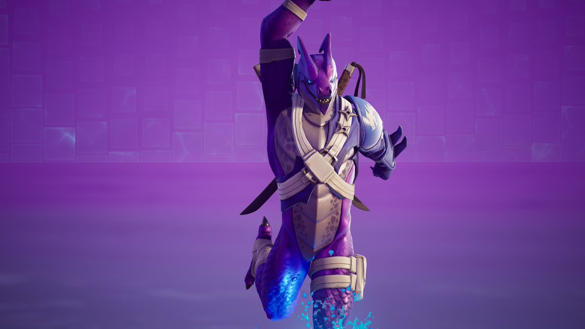 AFoxInABox112 tweet media