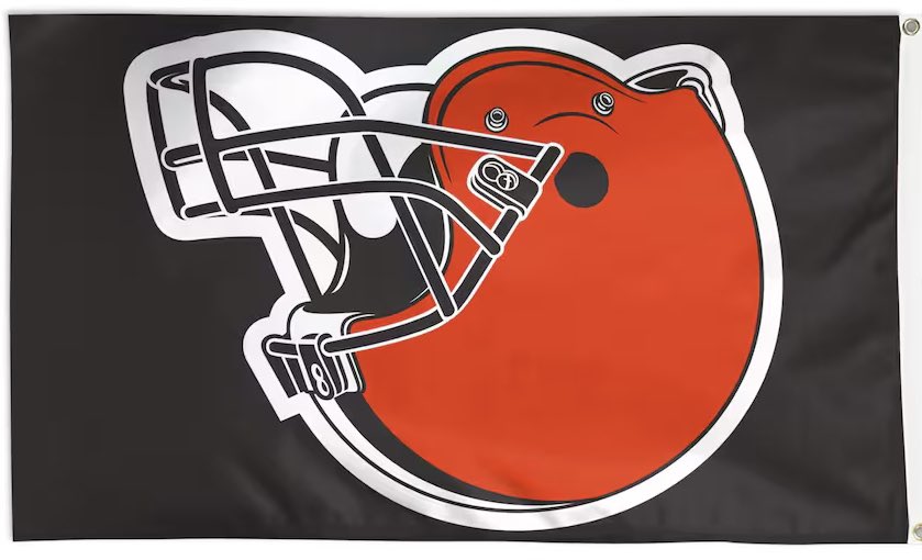 WhooptyHell440's tweet image. I heard an upside down flag is the international sign of distress. #PinnedTweet #browns