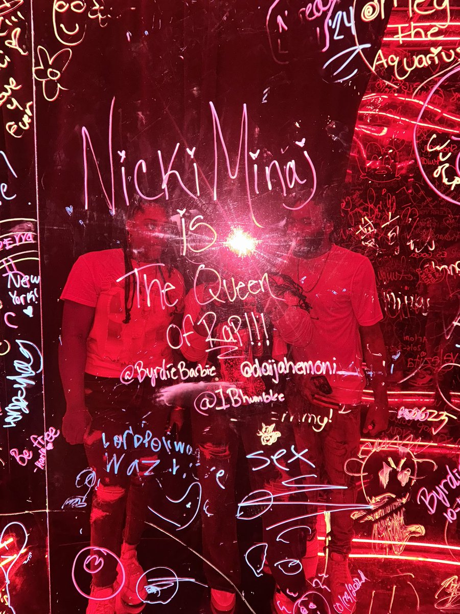 1Bhumblee's tweet photo. #SmallBacks #NickiMinaj 🫶🏽✨🌳 @ByrdieBarbie @daijahemoni_ https://t.co/I6vyN2ortg