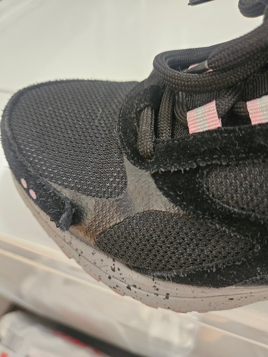 L 🐙🪷 tweet media