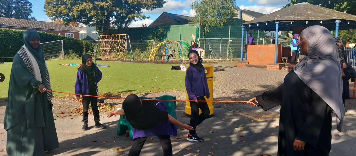 Ladypool_Prim's tweet image. 🌞 What a beautiful afternoon at Ladypool! The whole community came together for an epic OPAL play session - laughter, games and sunshine all around. ☀️ It was amazing to see everyone enjoying the fun and connecting. 🙌🎉 #CommunitySpirit #GoodVibes
#RespectGrowExcel