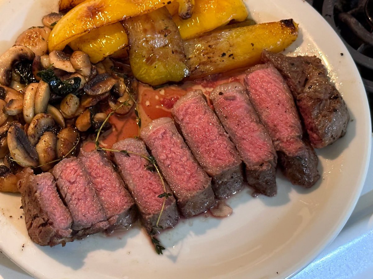 biketune2's tweet image. On weekends, make yourself happy with delicious food. For a food lover, it is very happy to cook delicious food and seafood by yourself.