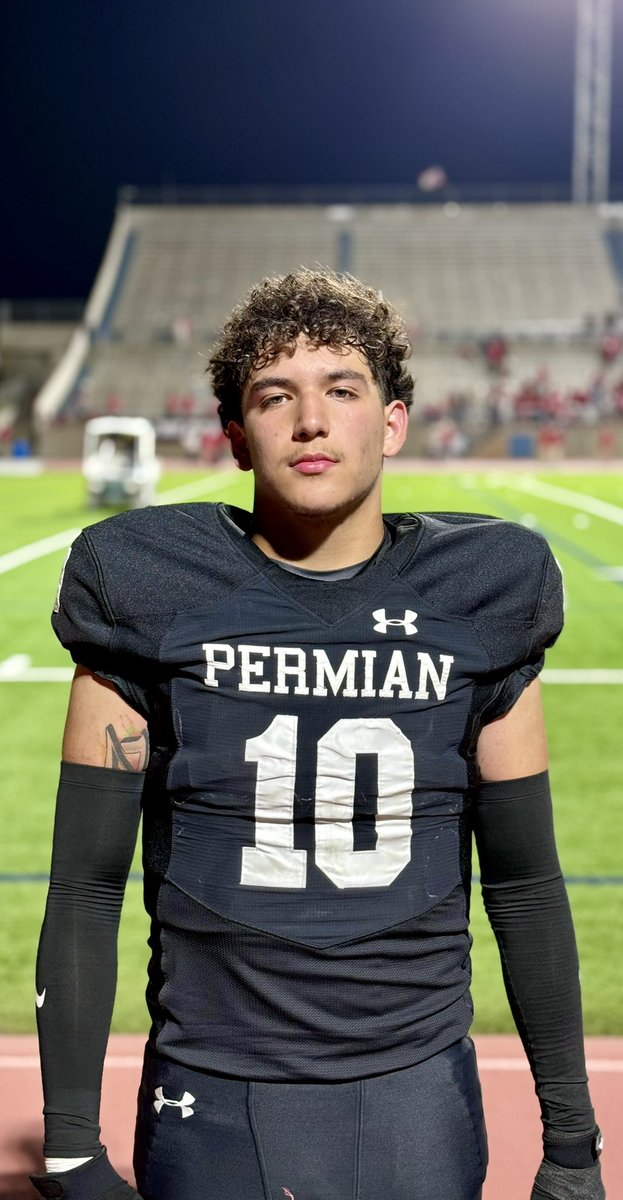 Mark Russell (@markrussellqb) on Twitter photo <a href="/BradenGarcia4/">Braden Garcia</a> ,SAF
C/O ‘26
HS: Permian
Turnover machine, racks up INTs &FFs🏈
Keeps everything in front of him, always maintains containment
Great frame(6’1” 185), at the next level could put on 30-40 lbs for SAF or even 40-60 lbs for LB.
3.8 GPA
#OfferBradenGarcia
#txhsfb <a href="/BradenGarcia4/">Braden Garcia</a> ,SAF
C/O ‘26
HS: Permian
Turnover machine, racks up INTs &FFs🏈
Keeps everything in front of him, always maintains containment
Great frame(6’1” 185), at the next level could put on 30-40 lbs for SAF or even 40-60 lbs for LB.
3.8 GPA
#OfferBradenGarcia
#txhsfb