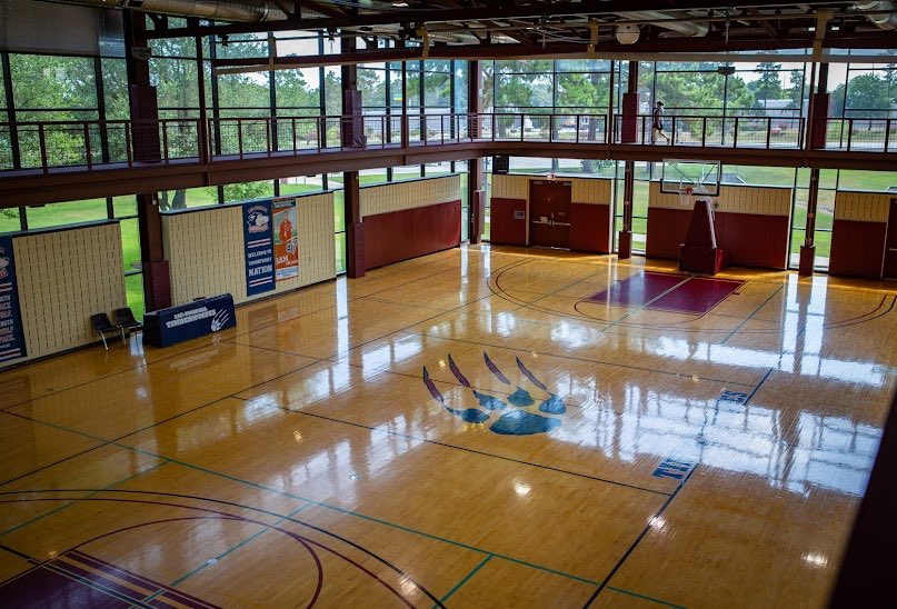 After a great conversation with Coach Elder, I am blessed to say I have received an offer from lone star college tomball 
#gotimberwolves❤️💙
<a href="/TTMTAE/">Dontavious Elder</a> <a href="/HSAABasketball/">HSAA Boys Basketball</a> <a href="/CoachLeeCRD/">Coach Roberson CRD</a> <a href="/coachBraines11/">Brandon Raines✞</a>