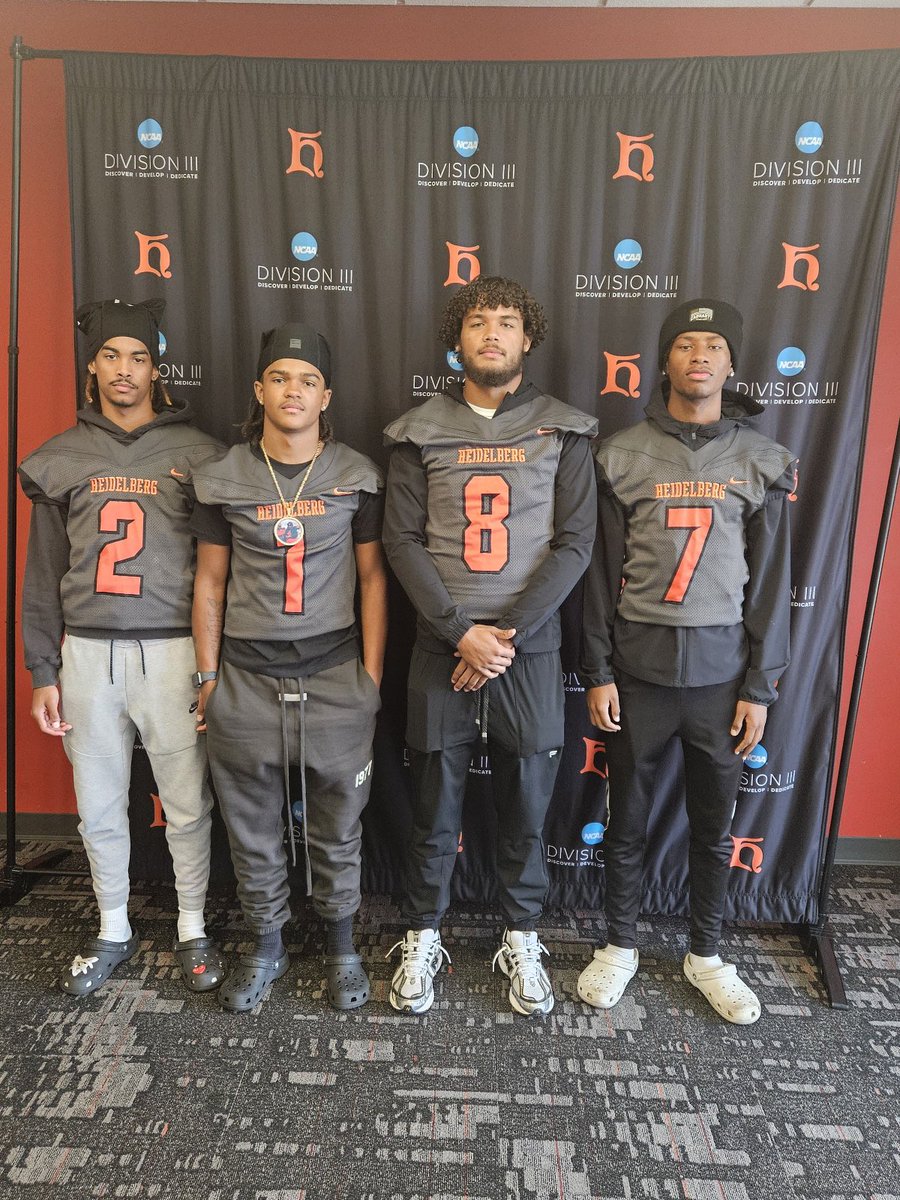 BSmith_28's tweet photo. I Had A Great Time at Heidelberg University Yesterday, Loved the Atmosphere and the culture.
Thank you @CoachKCash @CoachMorgan050 For Inviting me and my teammates out ! looking forward to keeping in touch https://t.co/kfv98gOAtw