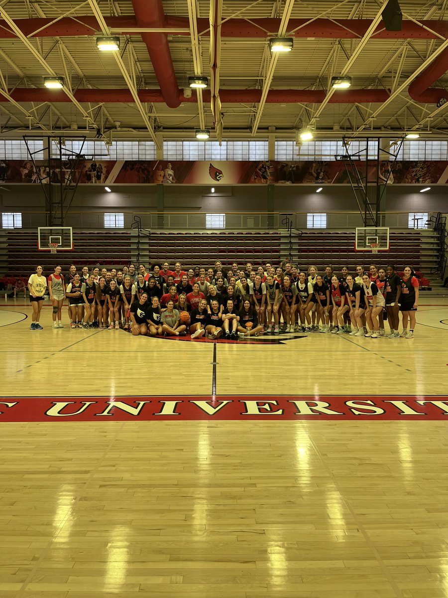 CatholicU_WBB's tweet photo. Elite Camp was an absolute success today!! Thank you to all the players that came out to campus and to whoever made it possible for them to be here! Same time next year? 🏀♥️
•
#GoCards #EliteCamp #WhyNot https://t.co/iGTbkohI2D