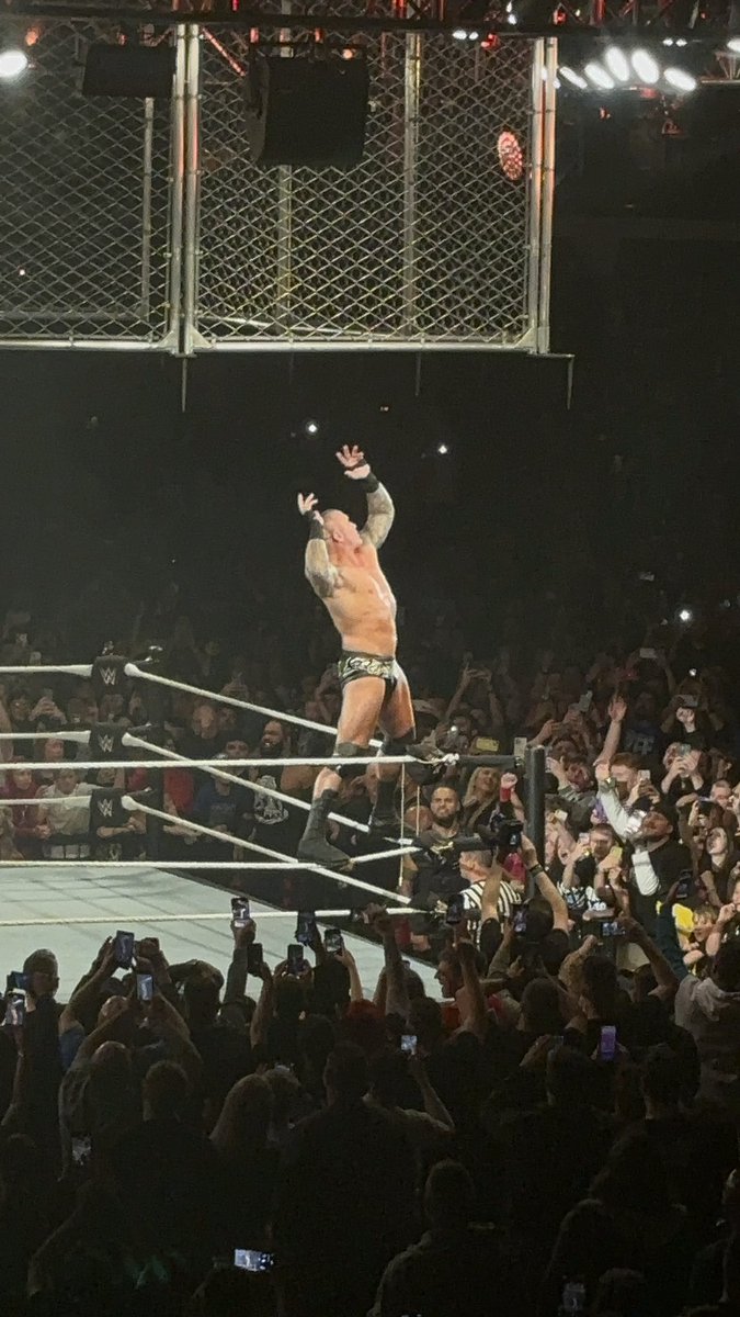 Connor_WWE_'s tweet photo. #WWECardiff results Pt.2:
Randy Orton &amp; DIY def. The Bloodline (Tama Tonga, Tonga Loa &amp; Jacob Fatu)
La Knight (C) def. Shinsuke Nakamura for US Title
Cody Rhodes (C) def. Solo Sikoa for Undisputed WWE Title in a Steel Cage match
Tama Tonga &amp; Tonga Loa interfered with DIY helping https://t.co/ypP6deJZKN