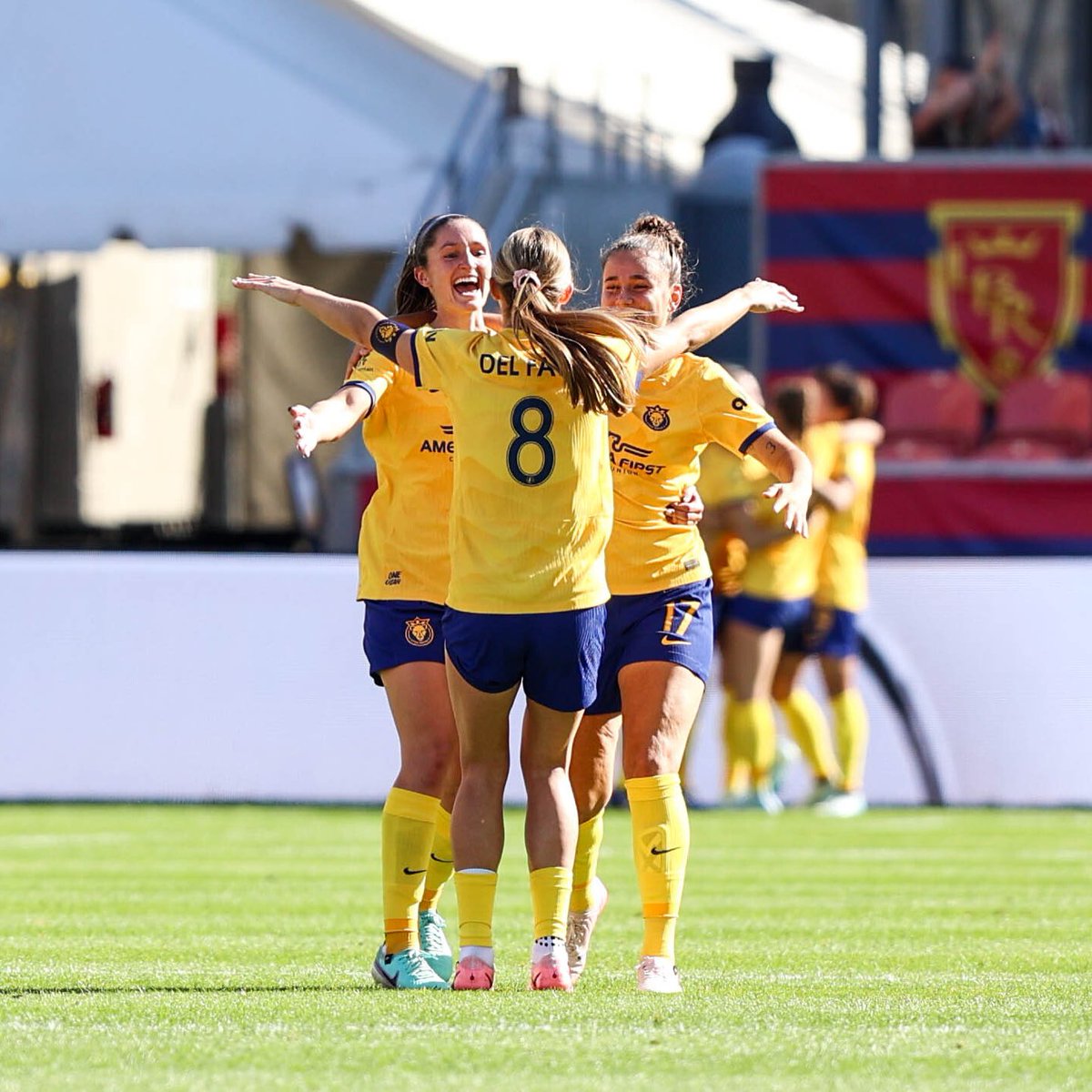 Defenders celebrate goals too 🥹