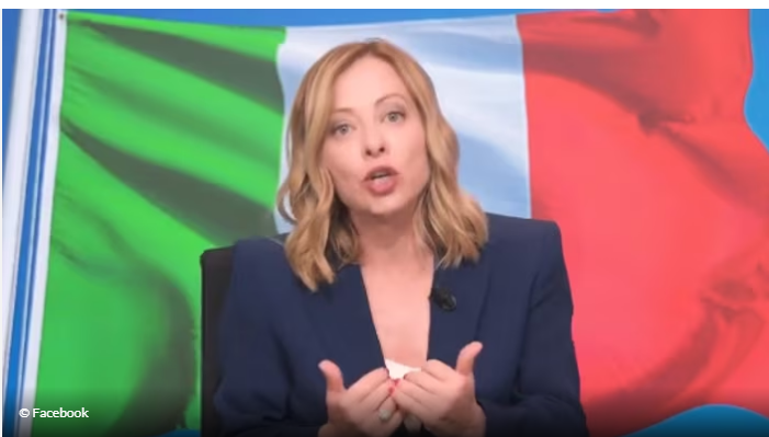 Quando la Meloni dice che ha il mandato degli
elettori dice una stronzata.
ha avuto il voto di 12 milioni di elettori su 50.869.304.
Rappresenta una minoranza di cittadini.
Basta con sta cazzata  <a href="/GiorgiaMeloni/">Giorgia Meloni</a>