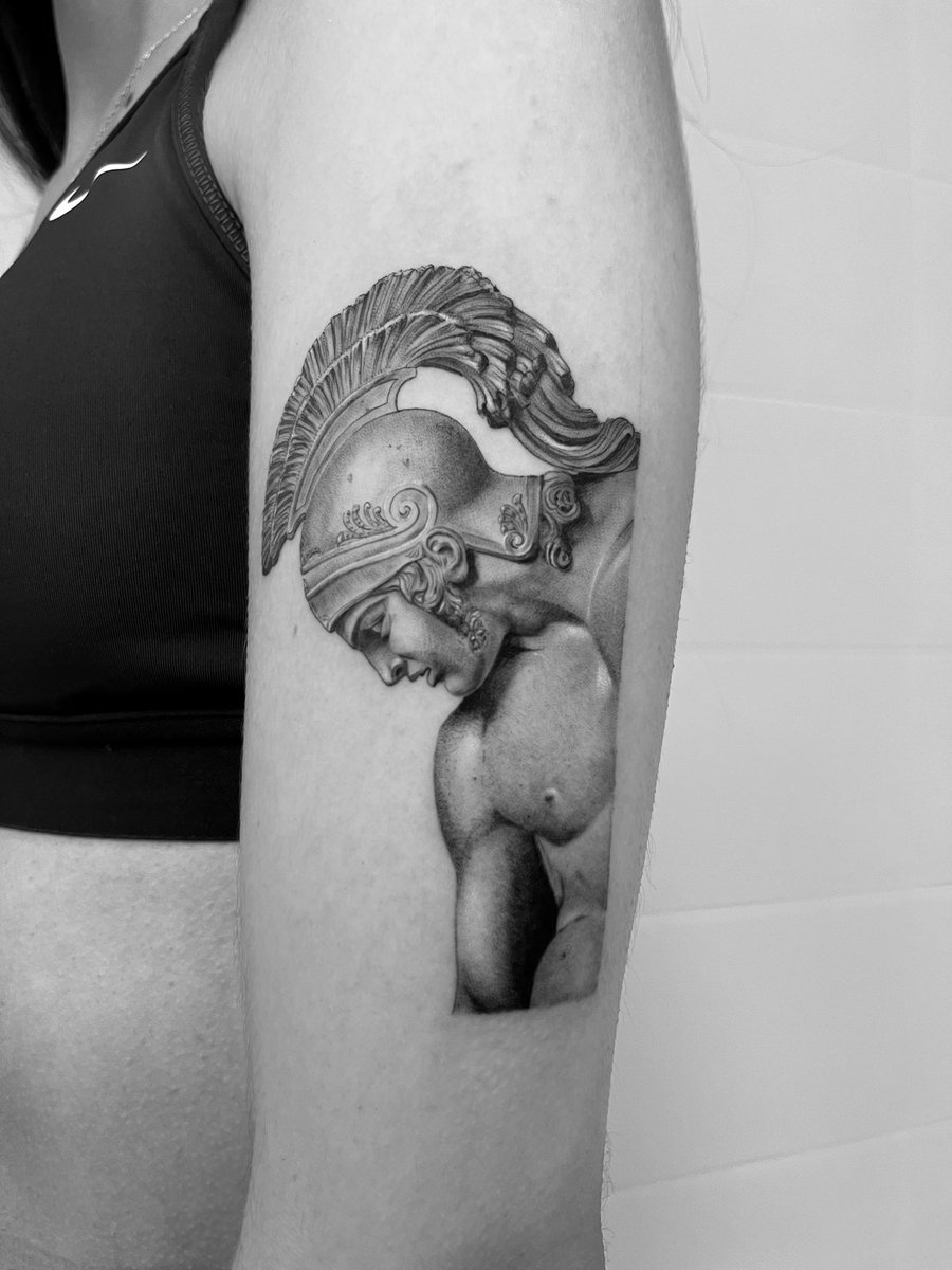 mire_tattoo's tweet photo. Dios Ares.
Dios de la Guerra.
By @mire_tattoo 
Tatuaje realizado en Balam Studio de Santa Coloma de Gramanet.
#tattoo #tatuajes #tatuadora #estudiodetatuajes #realismo #Ares #diosdelaguerra #santacolomadegramenet #barcelona #mire_tattoo https://t.co/uCwjwdWXF1
