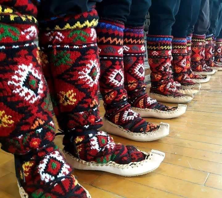 Чарапе као део народне ношње, из Пчиње.