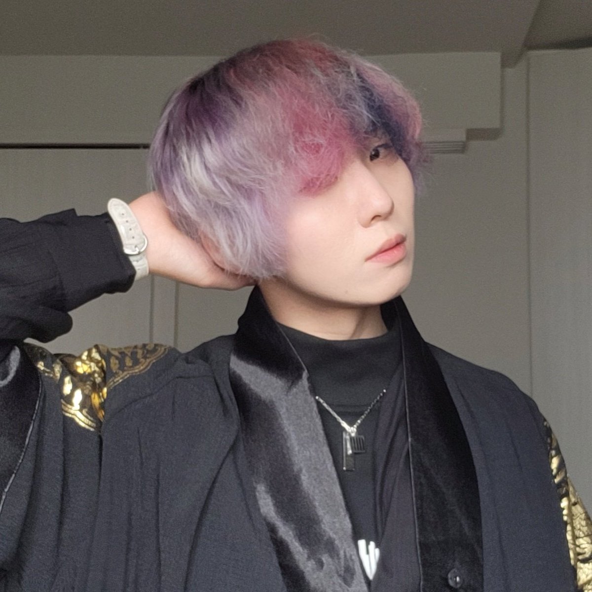 Star_L_eN's tweet photo. #NewProfilePic
#한국 #kpop #新大久保 #LeN #selca #model #korean #seventeen #l4l #suga #ユンギ #bts好きな人と繋がりたい #enhypen好きな人と繋がりたい #txt好きな人と繋がりたい #ウジ #seventeen #bts #tコスメ #海外購入 #韓国人彼氏 #韓国好きな人と繋がりたい #韓国人と繋がりたい https://t.co/ci2lJclLzN