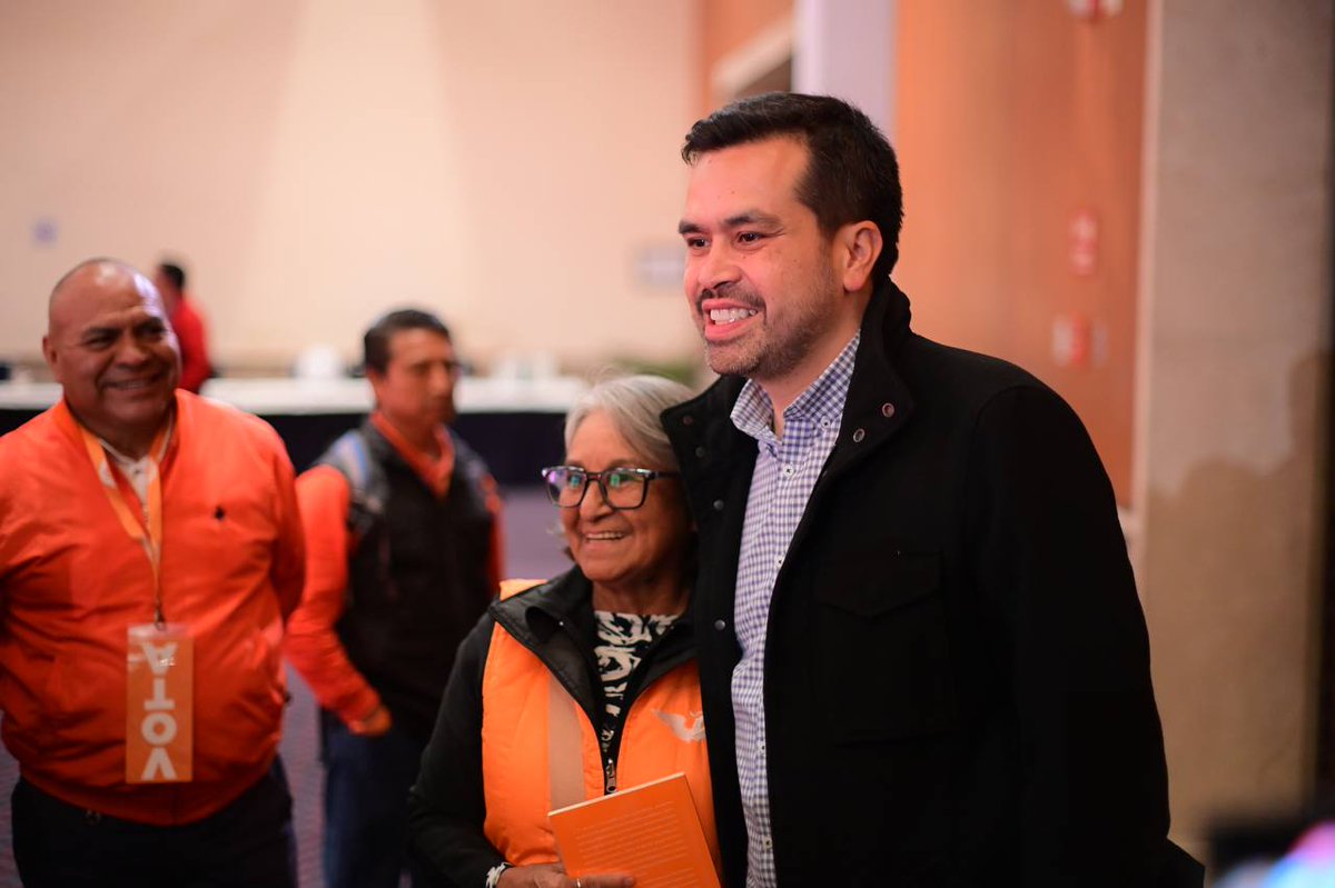AlvarezMaynez's tweet photo. Nuestro movimiento va a luchar por los derechos de las y los trabajadores: vivienda, mejores salarios, licencias de paternidad y #JornadaLaboralDigna.

Vamos a construir un mejor México para todos y todas 🇲🇽🤟🏾. https://t.co/fLaeZA2rea