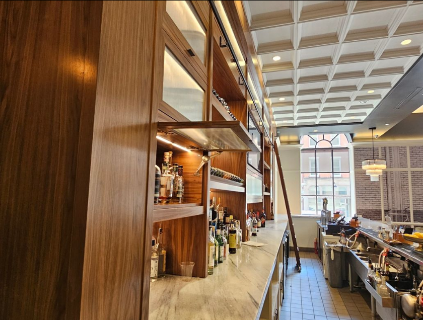 hafeleamerica's tweet photo. Just because they’re known as “library ladders” doesn’t mean that’s their only application! Our custom library ladders are also perfect for kitchens, offices, closets and wine storage rooms. 🤩 https://t.co/ekXb9A4PEn