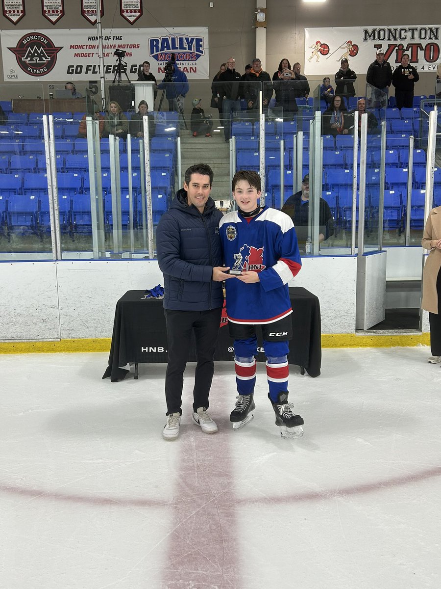 🪖HARD HAT AWARD WINNERS 🪖

PEI U16 Female - #5 Mullen Macintyre 

NS U16 Female - #12 Ella Driscoll

NS U15 Male - #9 Max Brien

NB U15 Male - #16 Maxime Morin

#ACC 🇨🇦