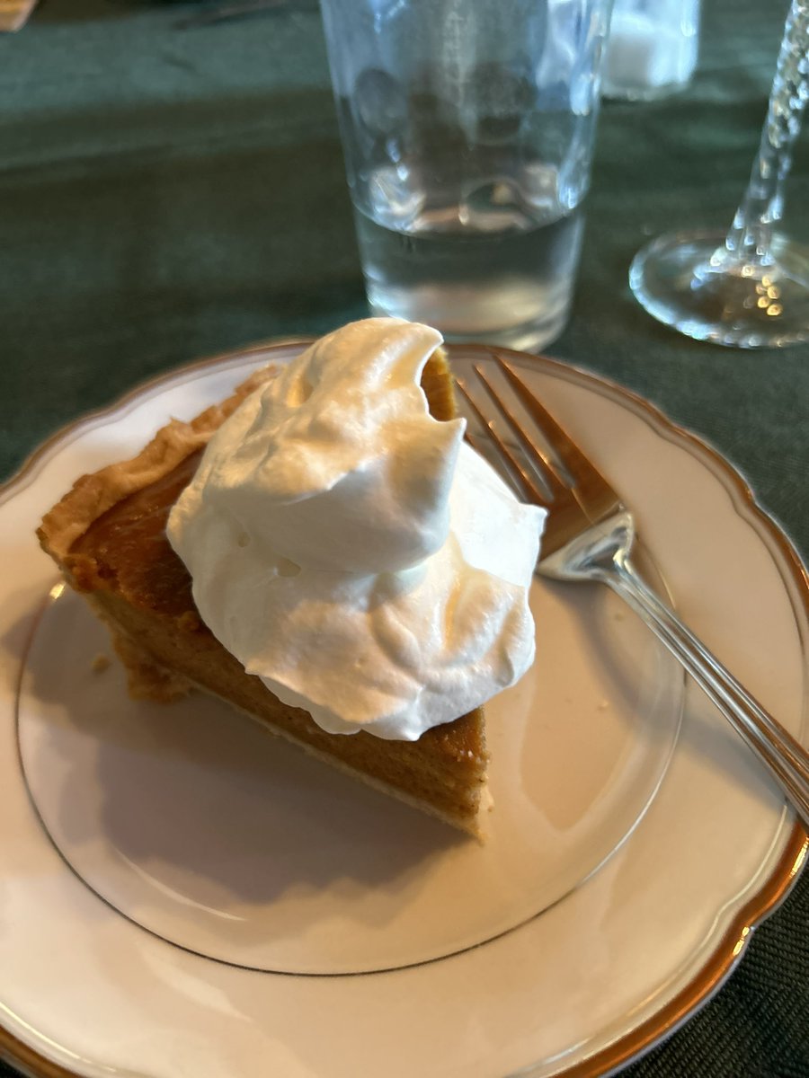 Ahhh, bliss 😊😊 Happy thanksgiving all!! 🥧🦃🍁💛🧡