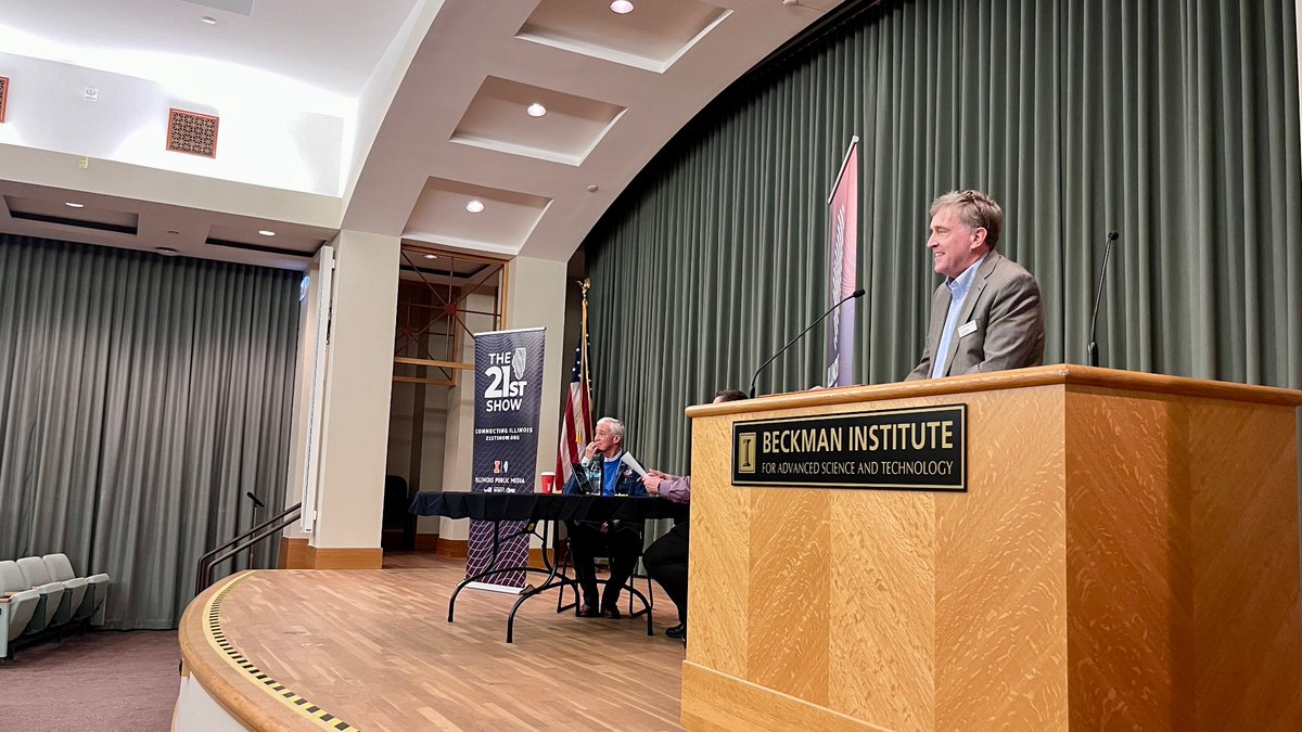 A pleasure to spend part of my Sunday with Scott Simon, host of NPR’s Wknd Edition Sat. He talked about covering his hometown of Chicago, intl. war zones, putting 🍌 in his hair &amp; doing it without a driver’s license! Listen to <a href="/21stShow/">The 21st Show</a> from <a href="/ilpublicmedia/">Illinois Public Media</a> later this week.