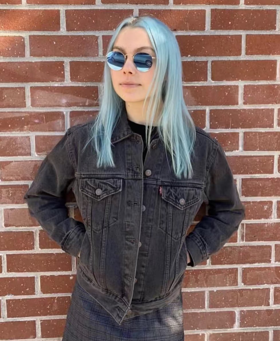 feeling like her rn because i just got my hair done and the toning shampoo make it blue