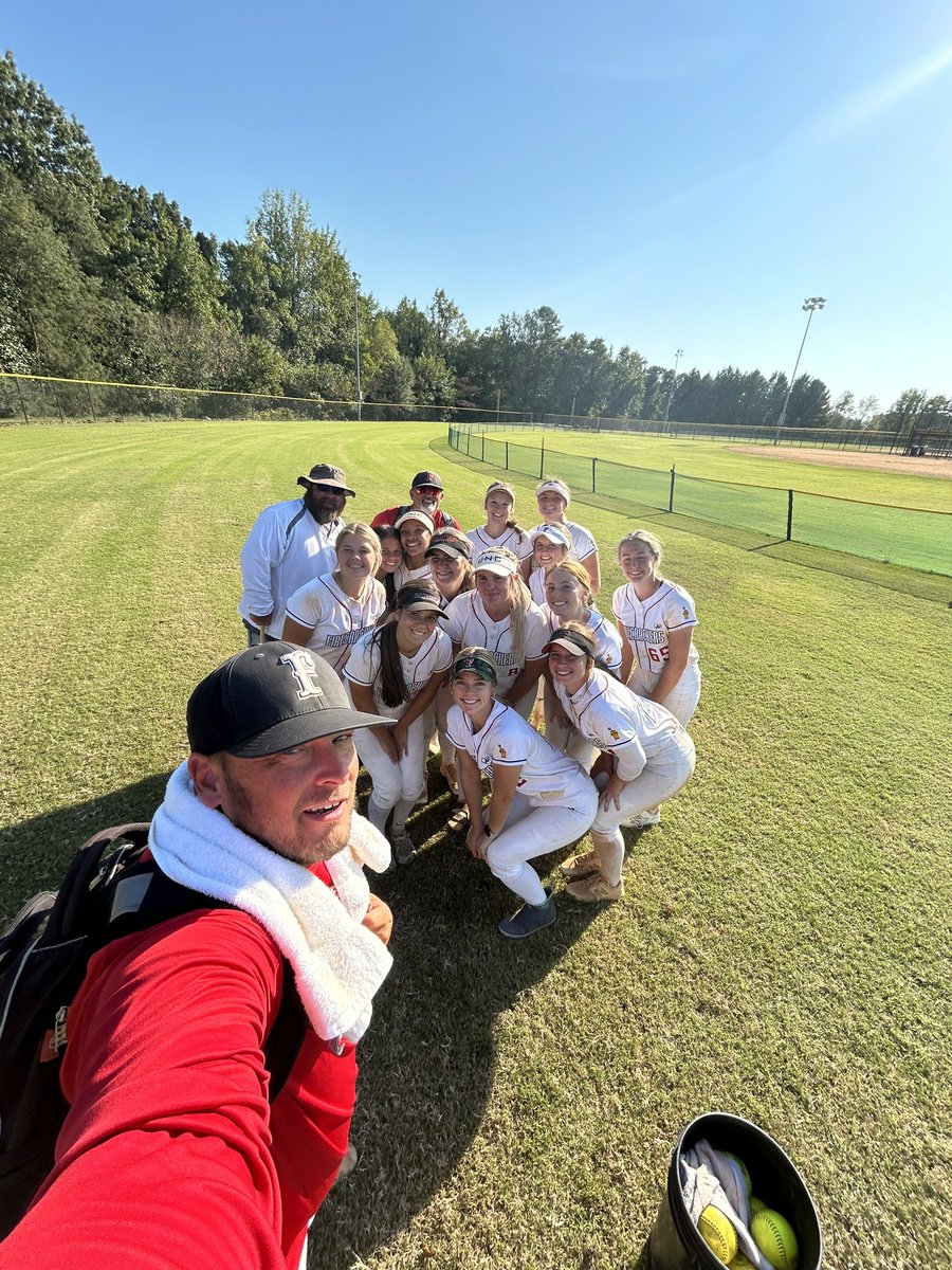 Firecrackers Medina/Miller (@firecrackersmm) on Twitter photo Entered the morning in win or go home mode.
20 straight innings 🥵 in a row, we were the last team to leave the park.
Game 1, <a href="/HerdSB/">Marshall Softball</a> commit <a href="/14rylanmiller/">Rylan Miller</a> goes all 6 innings w 9 Ks, 0 BB and 1 ER for the win.
<a href="/UNCP_Softball/">UNCP SOFTBALL</a> commit <a href="/AmariyaG2/">AmariyaGreen2</a> was 3-3 in the 📦
🧨🥎❤️ Entered the morning in win or go home mode.
20 straight innings 🥵 in a row, we were the last team to leave the park.
Game 1, <a href="/HerdSB/">Marshall Softball</a> commit <a href="/14rylanmiller/">Rylan Miller</a> goes all 6 innings w 9 Ks, 0 BB and 1 ER for the win.
<a href="/UNCP_Softball/">UNCP SOFTBALL</a> commit <a href="/AmariyaG2/">AmariyaGreen2</a> was 3-3 in the 📦
🧨🥎❤️