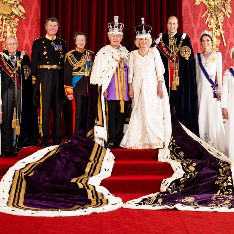 GrahamSmith_'s tweet image. There are still a few Australians who think their country is represented by this lot. Cosplayers and dilettantes who do little at great cost to the UK taxpayer, they don’t represent Britain, let alone Australia.
#AbolishTheMonarchy