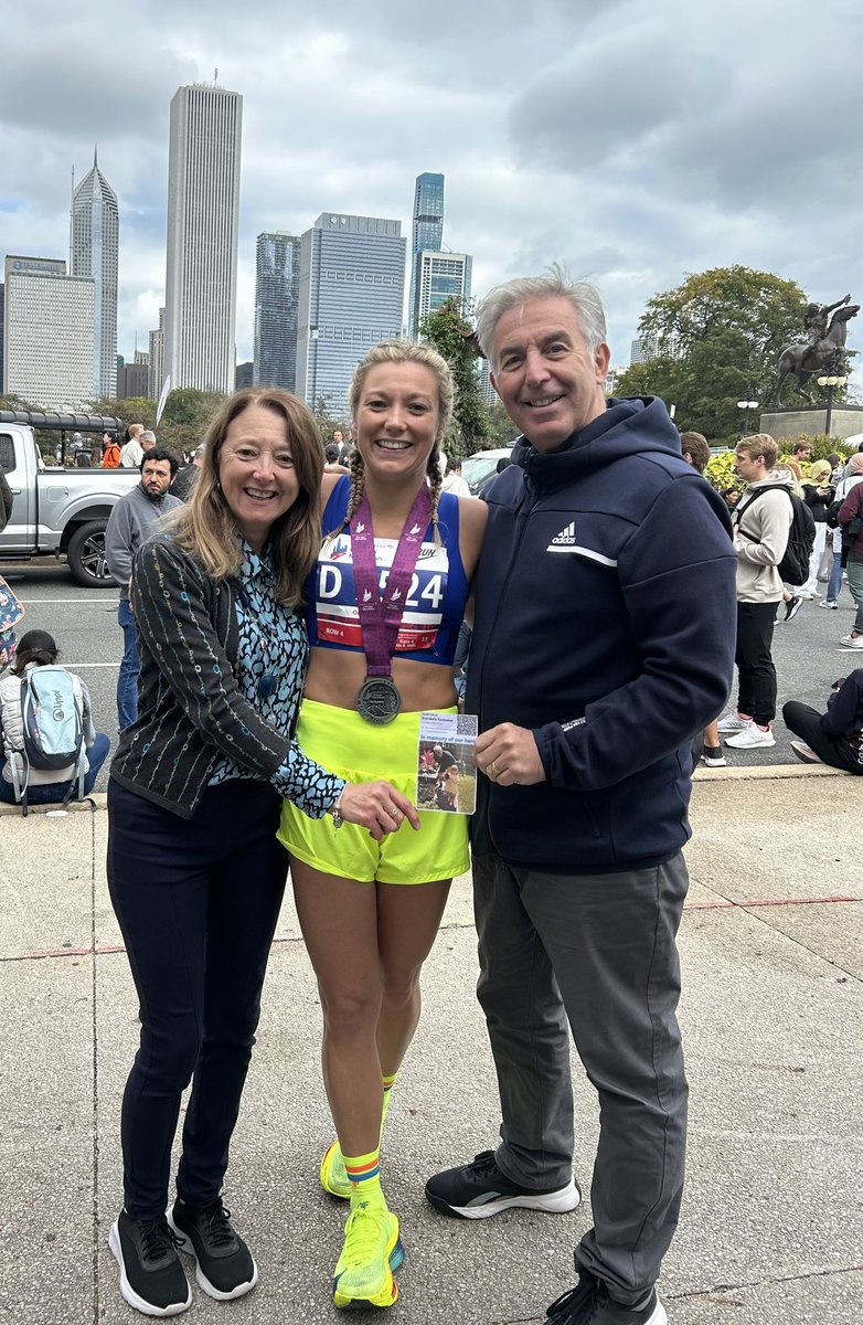 Today I ran the Chicago Marathon 🇺🇸 in memory of my brave, strong and loving grandad, our hero 🖤