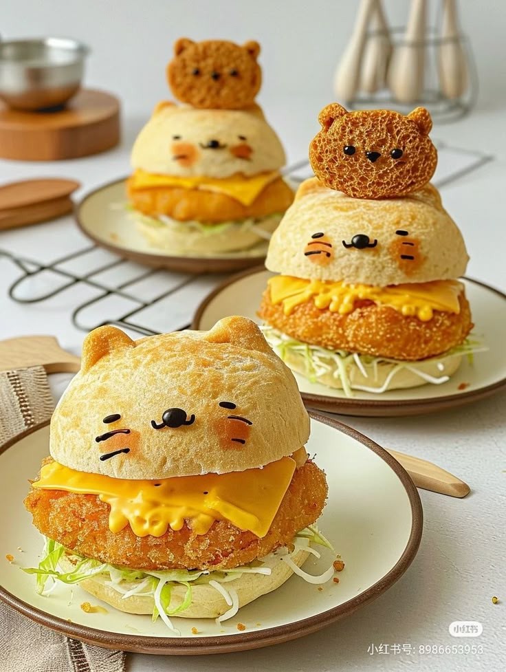 blehhidc's tweet photo. you can only pick one! 

interactive food poll 🧵

[random sweet + savory cute food edition 🍔🐰🍰] https://t.co/TkkqUNBBCY