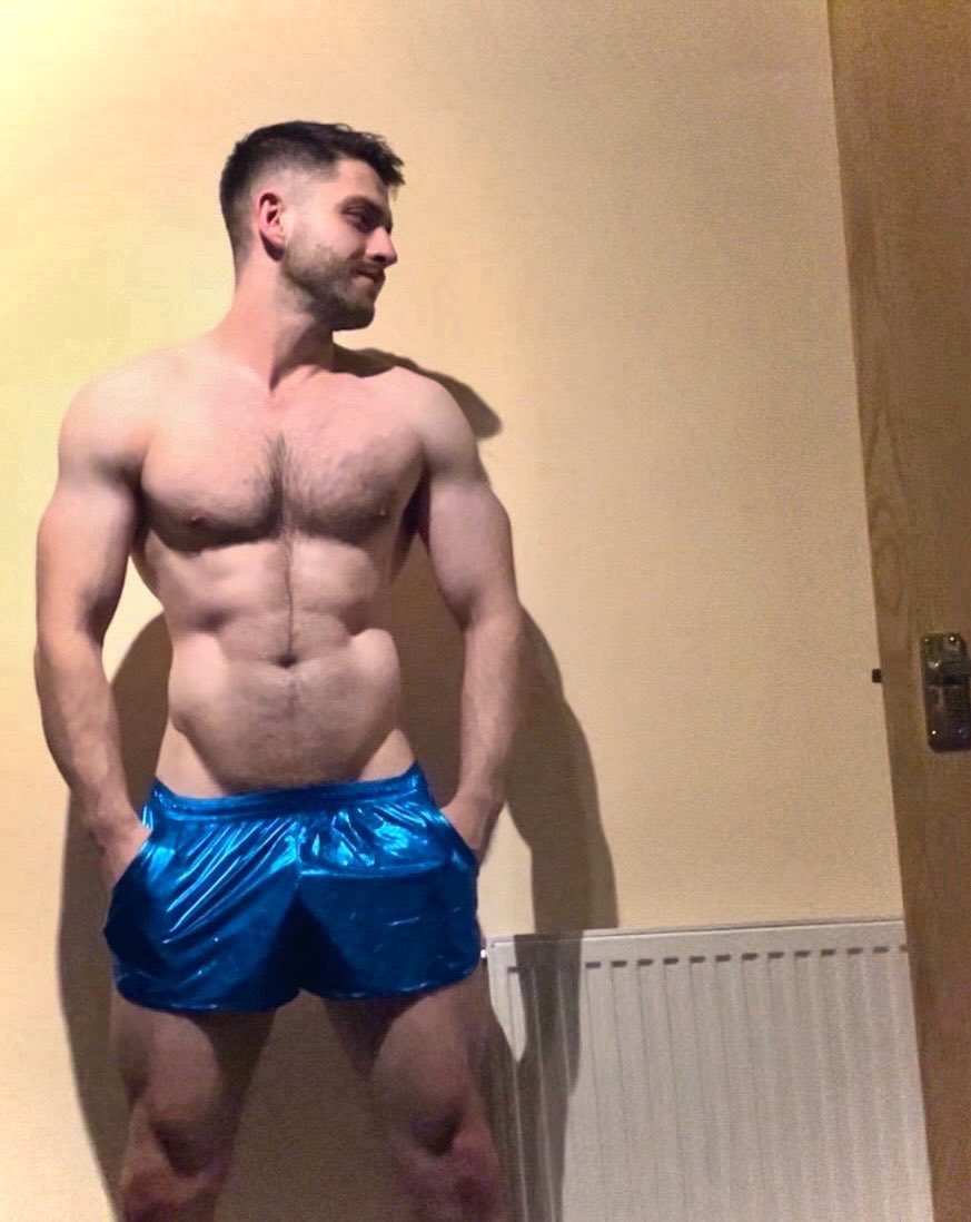 iamjamesss tweet media