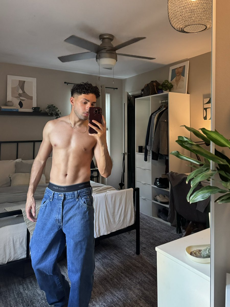 kfchristian's tweet image. weekend update 🤳🏽