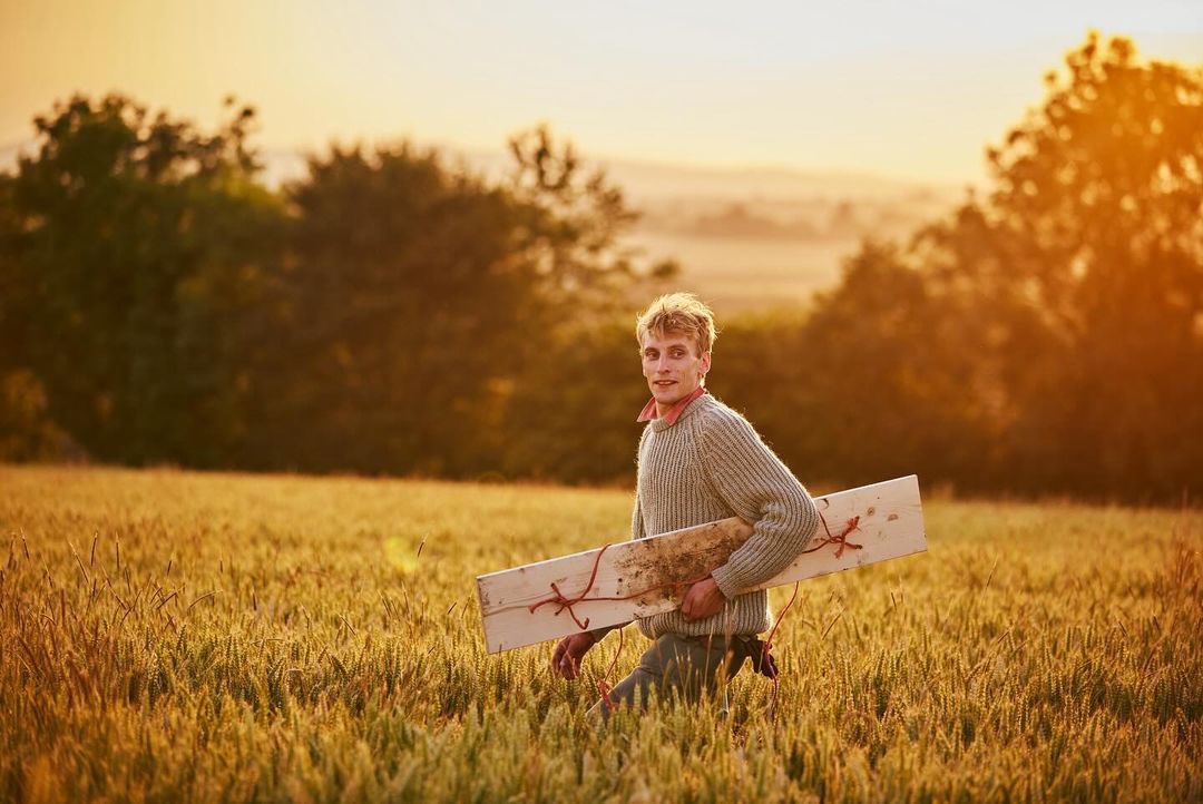 Excited to see <a href="/charliecooper11/">Charlie Cooper</a> 's Myth Country exploring forgotten English #Folklore and legends! 🌿🐉 also check out Cotswold Mist, an illustrated novel blending Cotswold myths, legends with breathtaking art.<a href="/CotswoldMist/">Cotswold Mist</a> 

kickstarter.com/projects/cotsw…