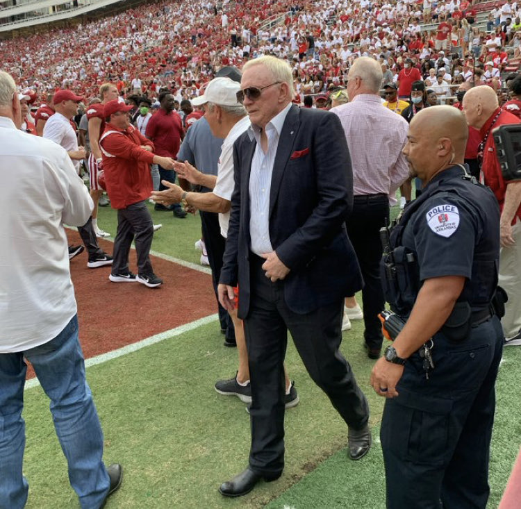 Jerry on the sideline ready to fire McCarthy.