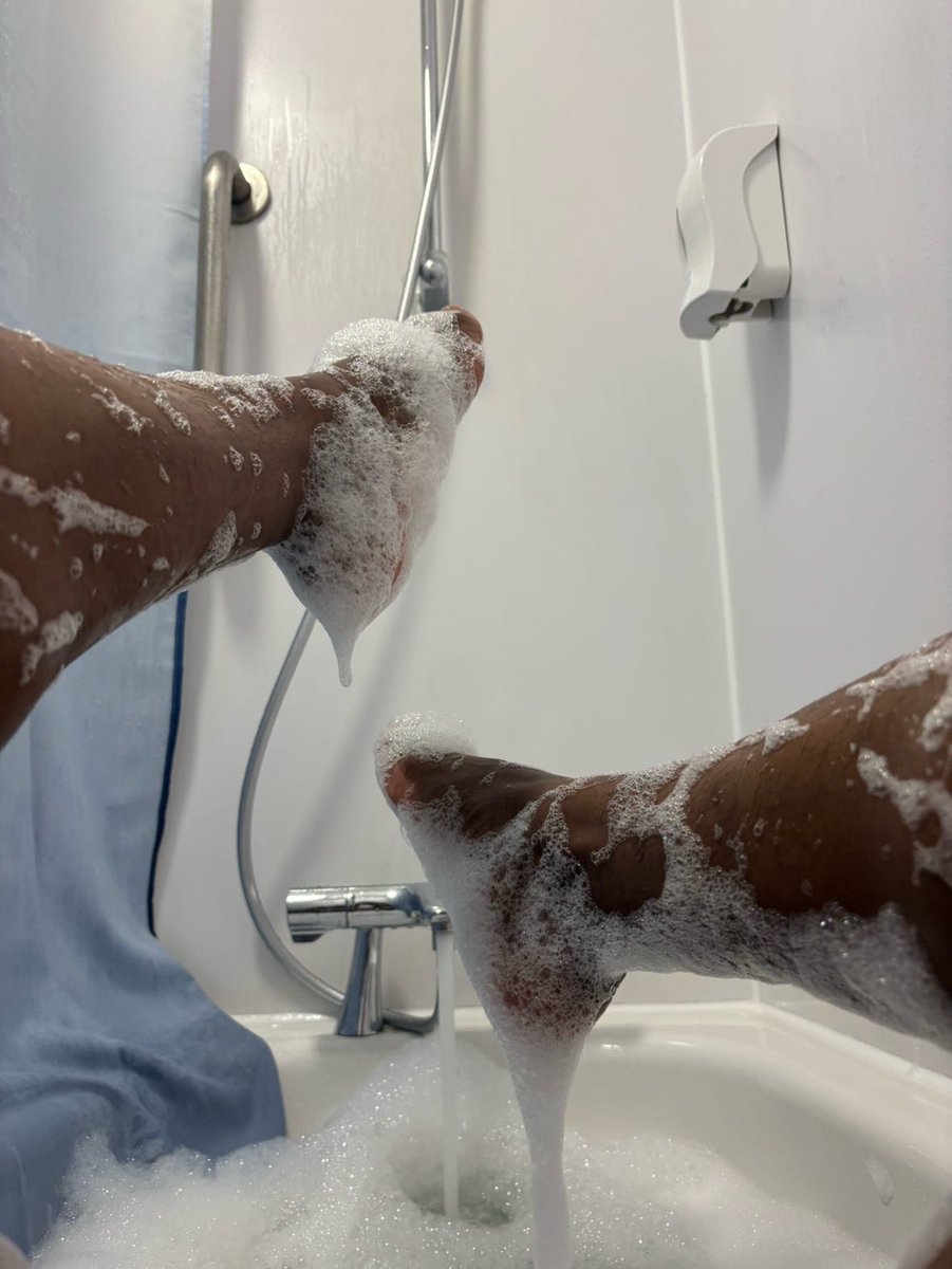 qjaylow's tweet photo. 🛁🫧 https://t.co/Q3PYN6wvnA